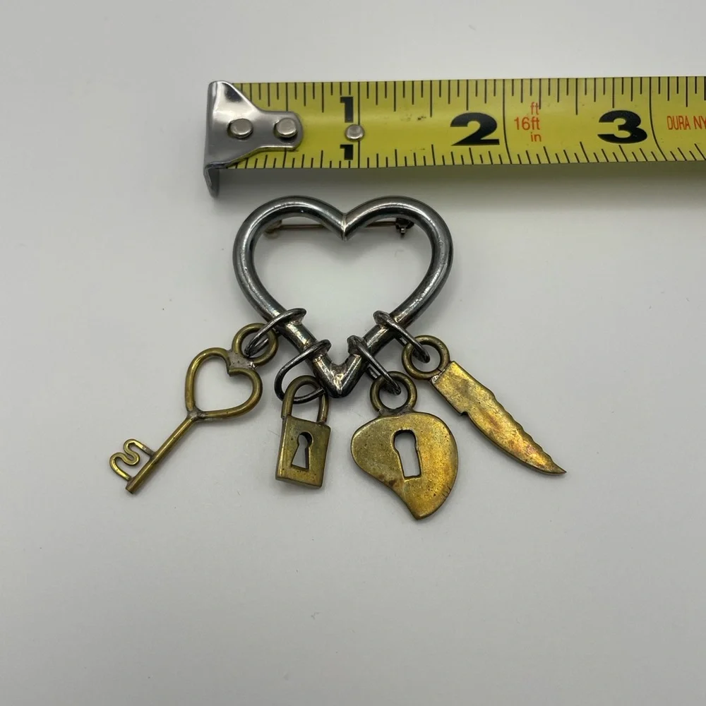 Vintage Edgy Heart Dangle Brooch – Dagger, Lock, Key & Heart Charms 🔒🗡️💔 - Picture 3 of 5